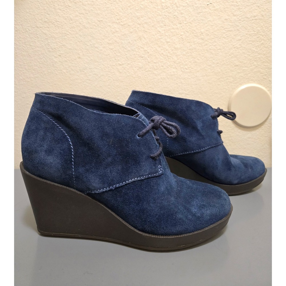 Cole Haan women's Boots Chukka Blue Suede Lace up Wedge Boot size 6.5B